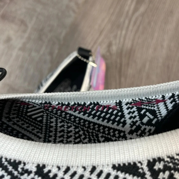 NWT Skechers Air Cooled Memory Foam Cleo Knit Skimmer Flats Black and Wh… - Picture 8 of 16